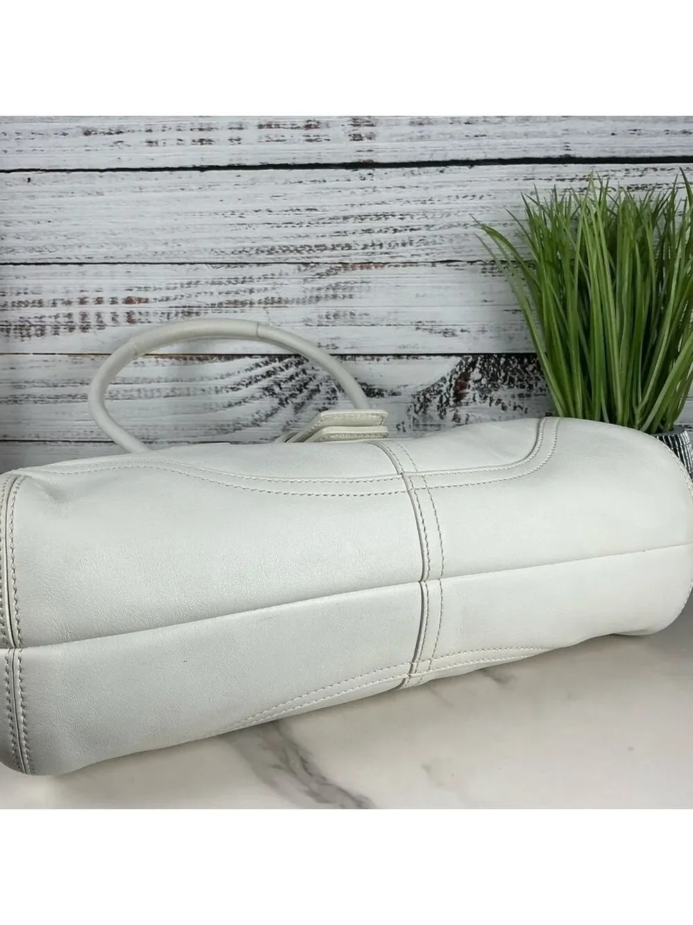 Coach Buckle Vintage Hand Shoulder Bag Soho‎ White Leather Satchel Silver Hardwa